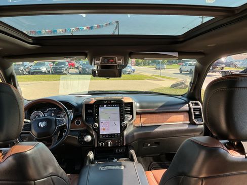 Used 2022 RAM 1500 Limited image 14