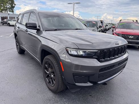 Used 2024 Jeep Grand Cherokee L Laredo AWD/4WD image 7