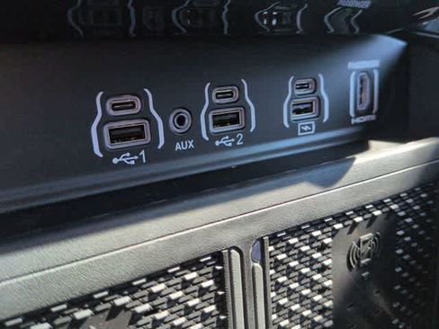 New 2026 RAM 1500 Laramie w/ Night Edition image 31