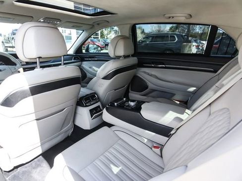 Used 2020 Genesis G90 3.3T Premium AWD/4WD image 34
