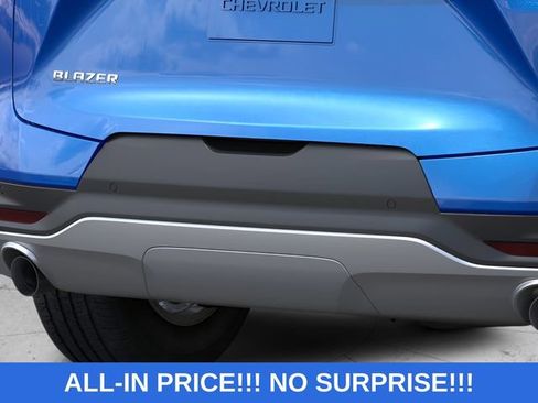 New 2026 Chevrolet Blazer LT w/ Convenience Package FWD image 24