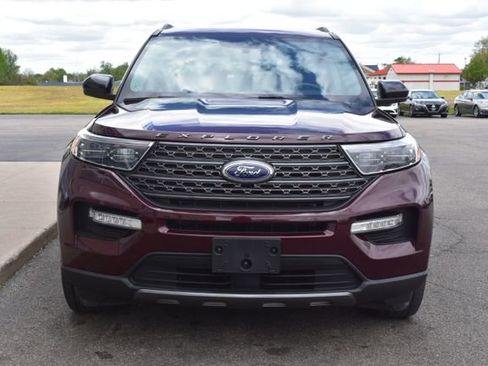 Used 2022 Ford Explorer XLT w/ Equipment Group 202A AWD/4WD image 13