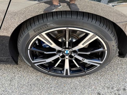 Used 2024 BMW 540i xDrive w/ Premium Package AWD/4WD image 7