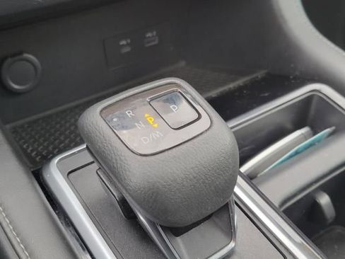 Used 2022 Nissan Pathfinder SV w/ SV Premium Package AWD/4WD image 31
