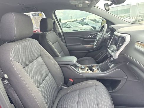 Used 2023 GMC Acadia SLE w/ Driver Convenience Package FWD image 16