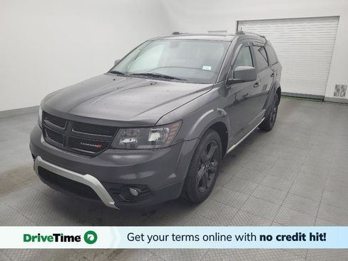 Used 2019 Dodge Journey Crossroad image 1