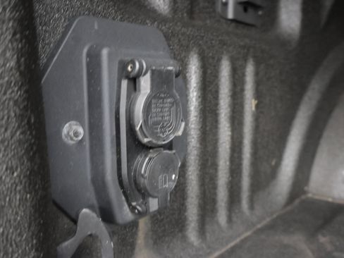 Used 2021 Ford F250 XLT w/ XLT Premium Package AWD/4WD image 33