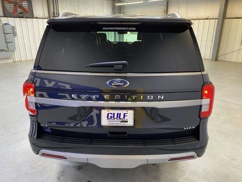Used 2024 Ford Expedition Max XLT image 7