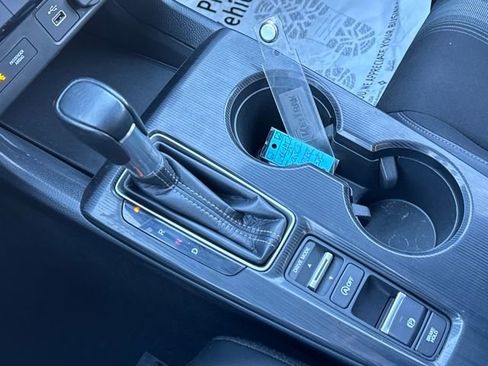 Used 2023 Honda Civic Sport image 12