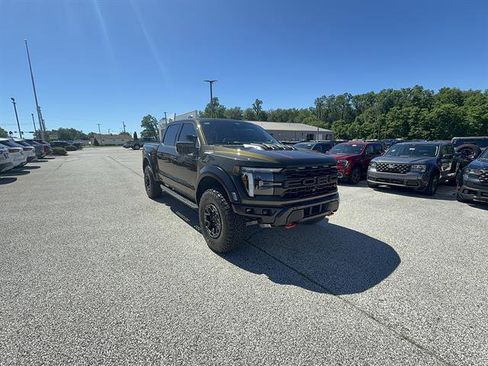 Used 2025 Ford F150 Raptor w/ Equipment Group 803A Raptor R AWD/4WD image 8