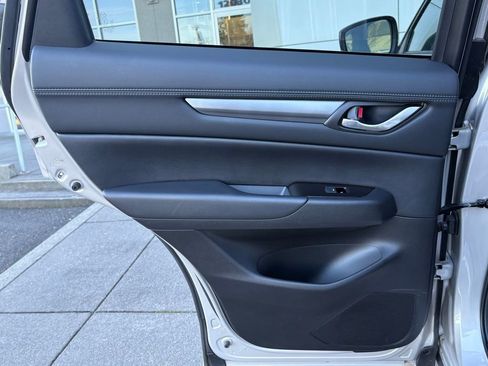 Used 2025 MAZDA CX-5 AWD 2.5 S w/ Preferred Package image 13