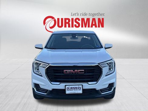Used 2024 GMC Terrain SLE image 6