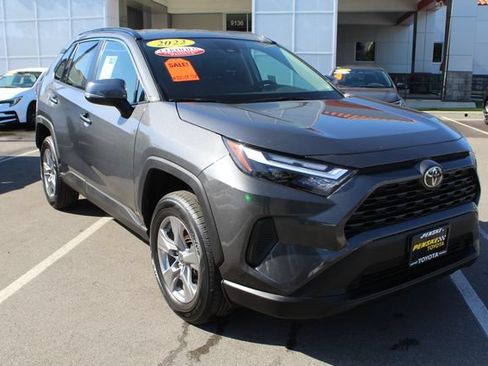 Certified 2022 Toyota RAV4 XLE FWD image 2