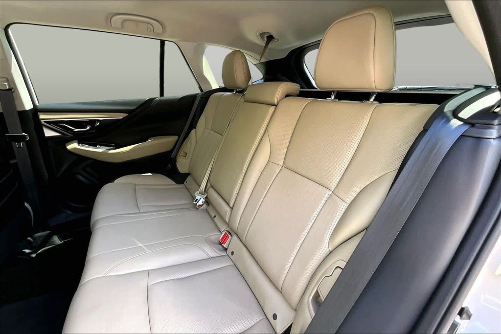 Used 2023 Subaru Outback Limited AWD/4WD image 20