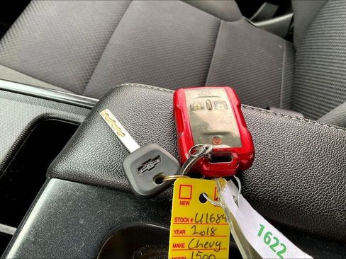 Used 2018 Chevrolet Silverado 1500 LT w/ All Star Edition image 10