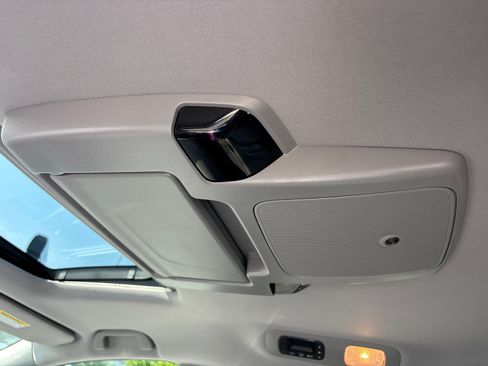 Used 2024 Honda Odyssey Touring image 34
