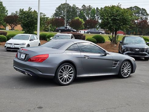 Used 2018 Mercedes-Benz SL 550 image 11