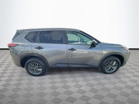 Used 2024 Nissan Rogue S FWD image 8