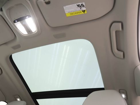 Certified 2023 Volvo XC60 T8 Plus w/ Climate Package image 21