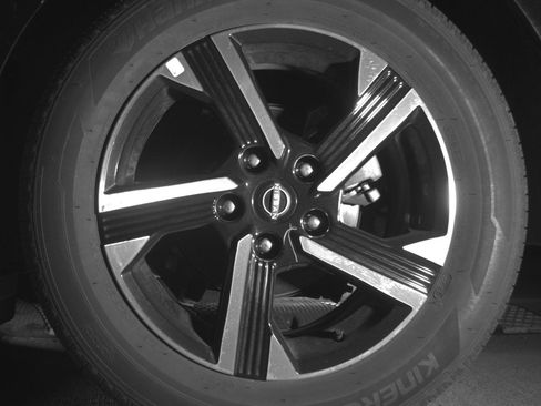 Used 2025 Nissan Sentra SV image 13