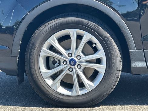 Used 2017 Ford Escape SE w/ Equipment Group 201A AWD/4WD image 25