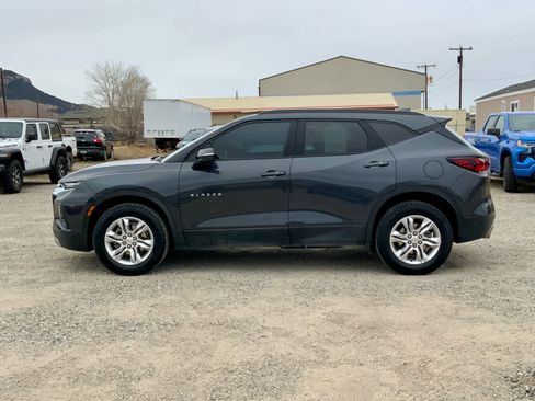 Used 2022 Chevrolet Blazer LT image 2