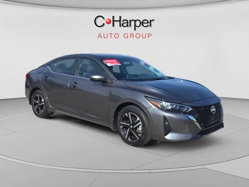 Used 2025 Nissan Sentra SV w/ Trunk Package FWD image 1