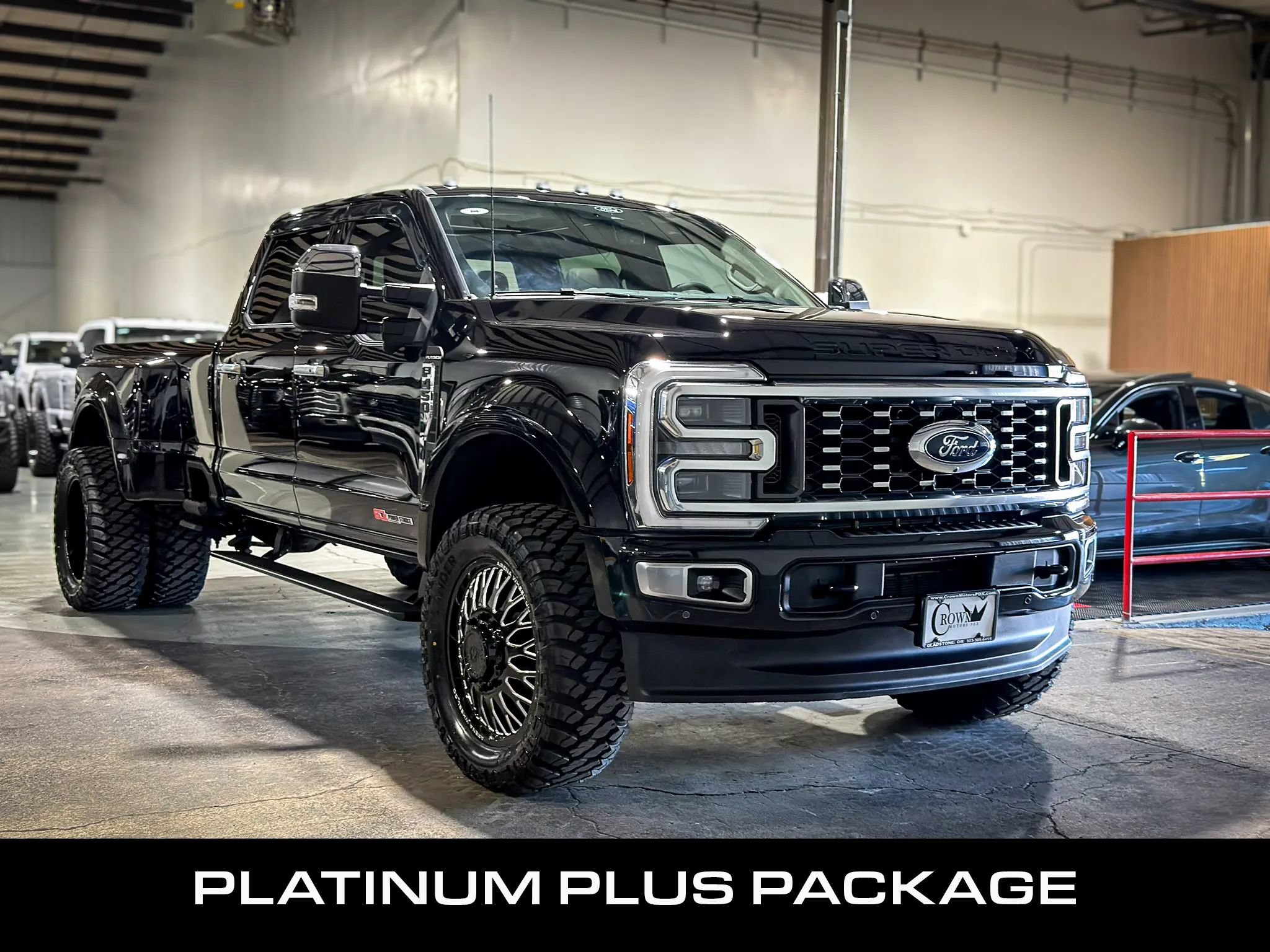 Used 2025 Ford F450 Platinum w/ Platinum Plus Package AWD/4WD image 3