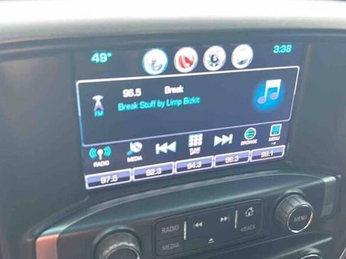 Used 2017 Chevrolet Silverado 1500 LT image 23