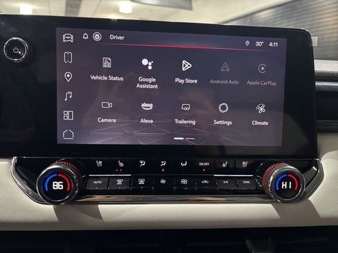 Used 2024 GMC Canyon AT4X w/ AT4X AEV Edition image 25