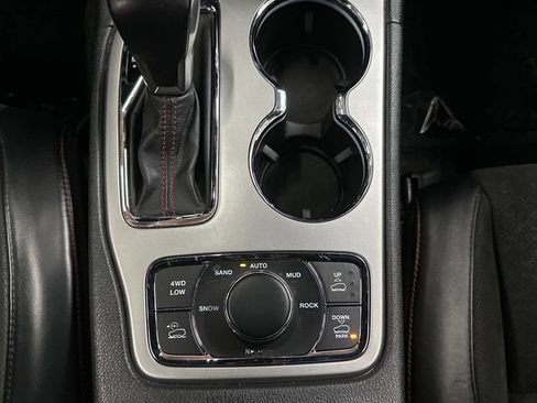 Used 2019 Jeep Grand Cherokee Trailhawk image 25