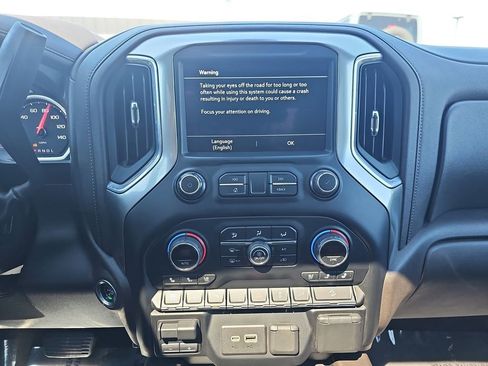 Certified 2020 Chevrolet Silverado 2500 LTZ w/ LTZ Premium Package AWD/4WD image 23