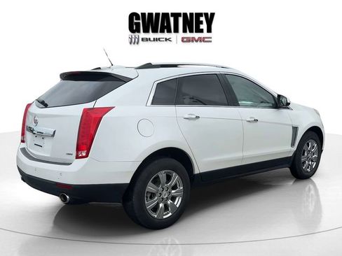 Used 2015 Cadillac SRX Luxury w/ Driver Awareness Package FWD image 3