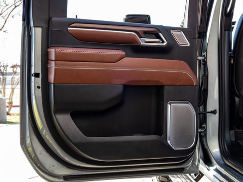 Used 2026 GMC Sierra 3500 Denali Ultimate image 37