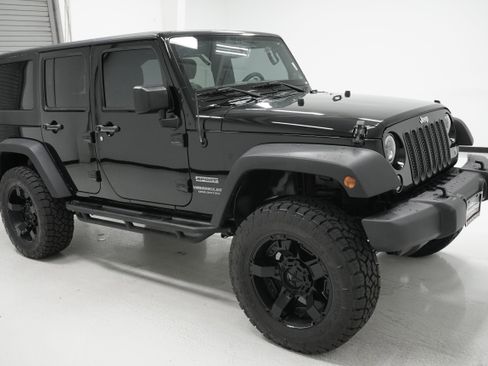 Used 2014 Jeep Wrangler Unlimited Sport w/ Quick Order Package 24S image 3