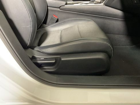 Used 2018 Honda Accord Sport image 37