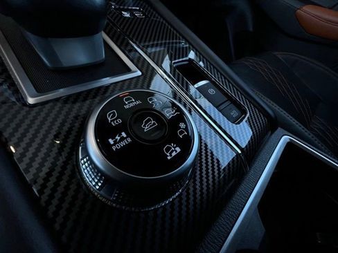 Used 2023 Mitsubishi Outlander SEL image 24