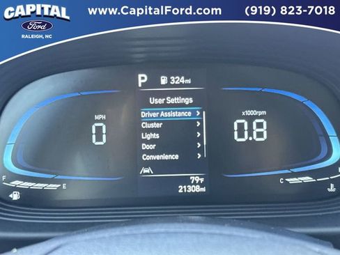 Used 2025 Hyundai Venue SEL FWD image 26