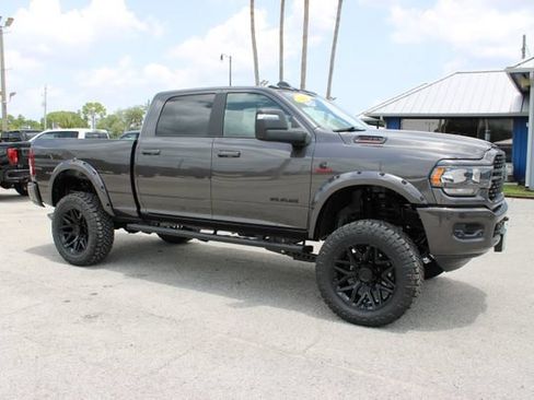 Used 2024 RAM 2500 Big Horn w/ Night Edition AWD/4WD image 14