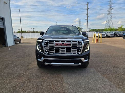 New 2026 GMC Yukon Denali image 9