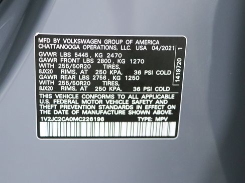 Used 2021 Volkswagen Atlas Cross Sport SE w/ Panoramic Sunroof Package FWD image 34