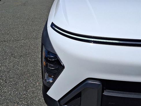 Certified 2025 Hyundai Kona SE AWD/4WD image 27