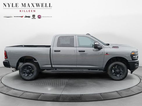 New 2026 RAM 2500 Tradesman AWD/4WD image 17