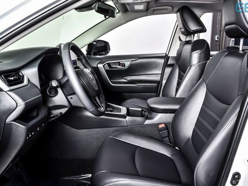 Used 2024 Toyota RAV4 XLE Premium image 16