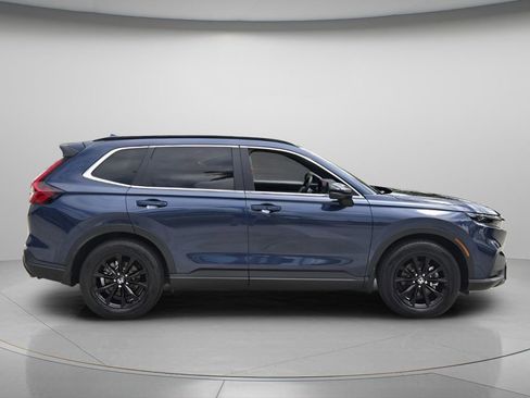 Certified 2025 Honda CR-V Sport image 3