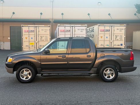 Used 2005 Ford Explorer Sport Trac XLS RWD image 9