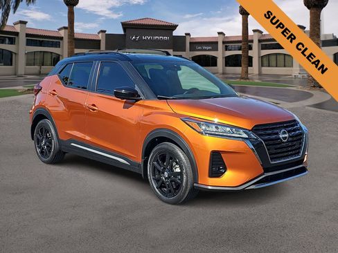 Used 2023 Nissan Kicks SR FWD image 2