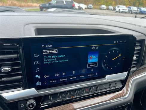 Used 2022 Chevrolet Silverado 1500 LT Trail Boss w/ Protection Package image 13