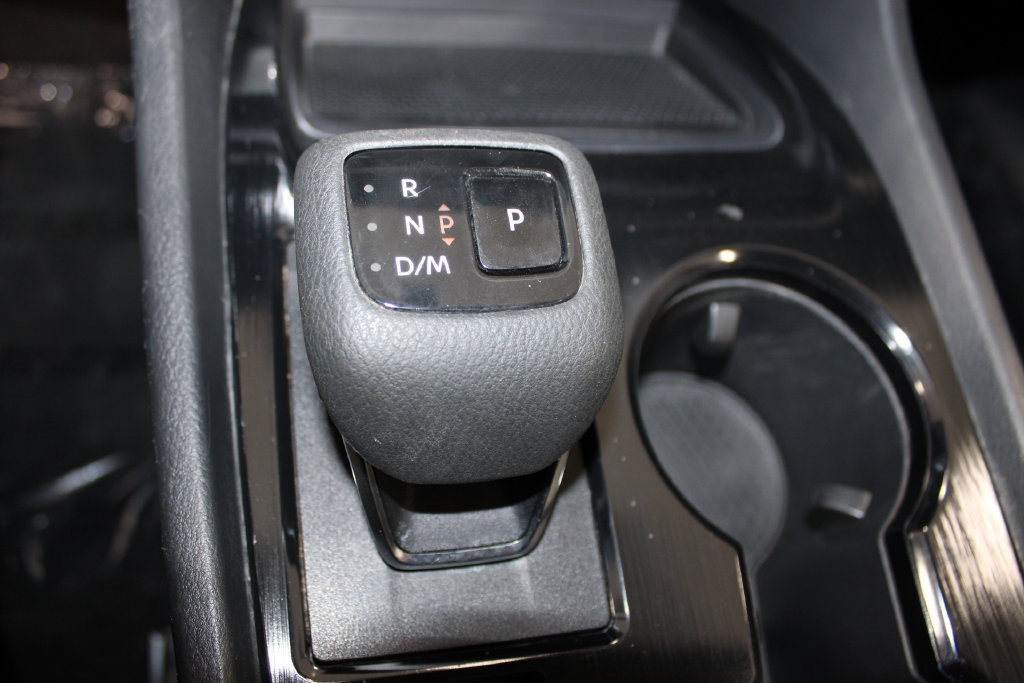 Used 2023 Nissan Rogue SV AWD/4WD image 40