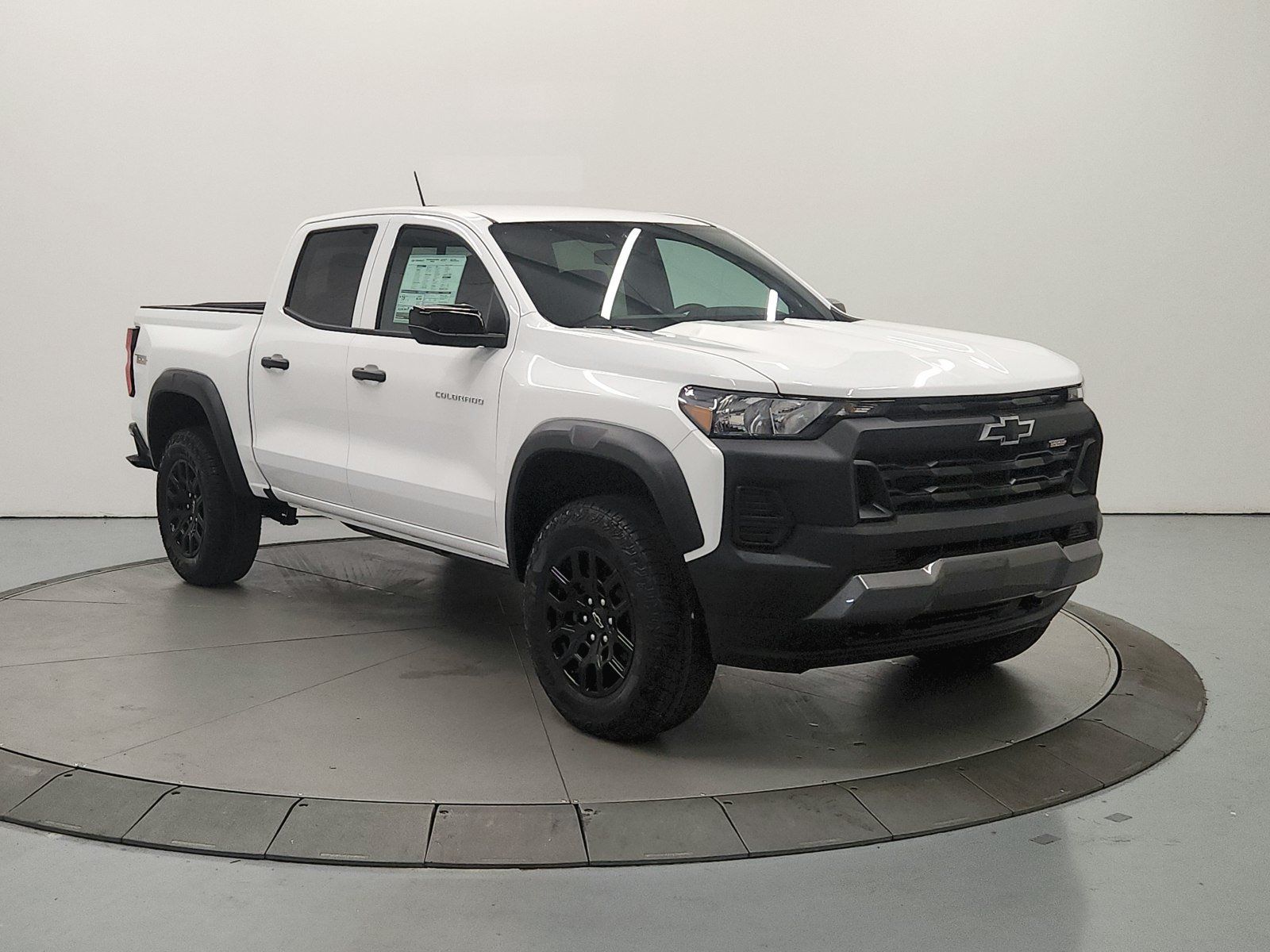 New 2026 Chevrolet Colorado Trail Boss AWD/4WD image 3